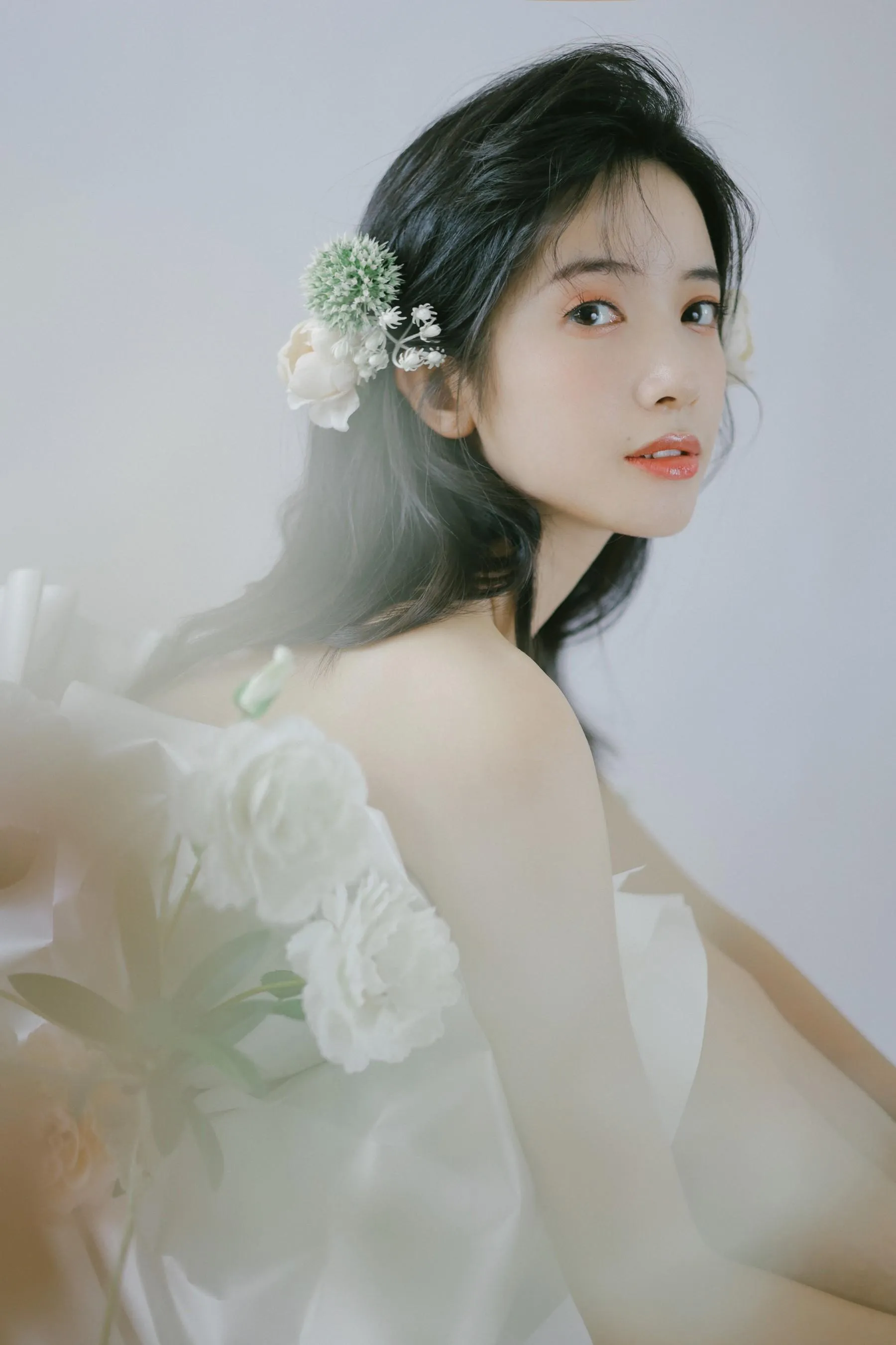[YITUYU艺图语]2022.07.26 花束女孩 一只阿梦崽 [32P]插图4
